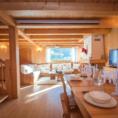 Chalet Chamonix-mont-blanc, 5 Pieces, 8 Personnes - Fr-1-343-234 샬레 *